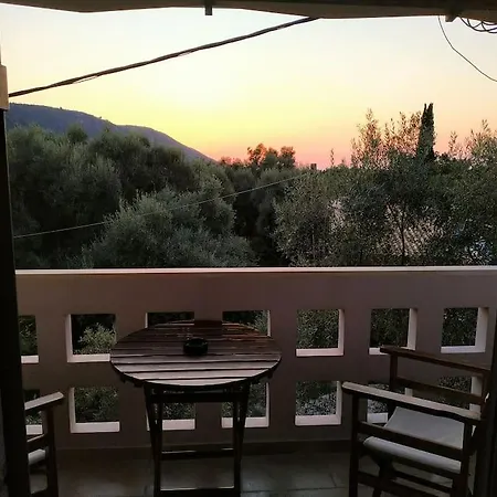 *orizontas*/5' From Town-sea/mountain View Appartement Frínion