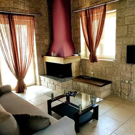 *orizontas*/5' From Town-sea/mountain View Appartement Frínion